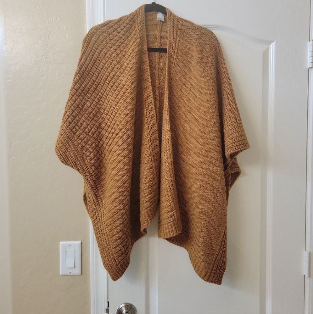 Butterscotch ponco/ throw over